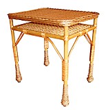 Прямоугольный плетёный стол