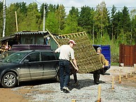 Плетеный забор для загородного дома